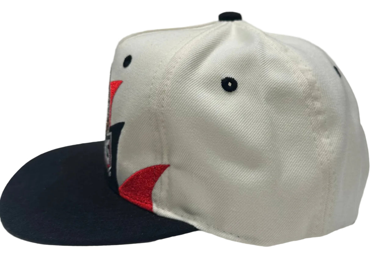 HAT Sharktooth